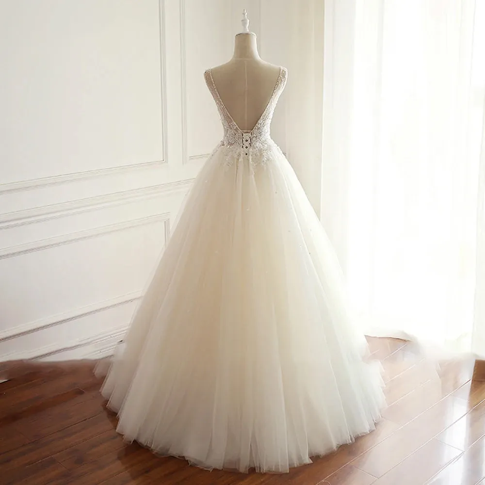 A-Line Sexy Backless Sleeveless V Neck Pleat Wedding Dress Embroidery Beaded A-Line Lace Bridal Gown